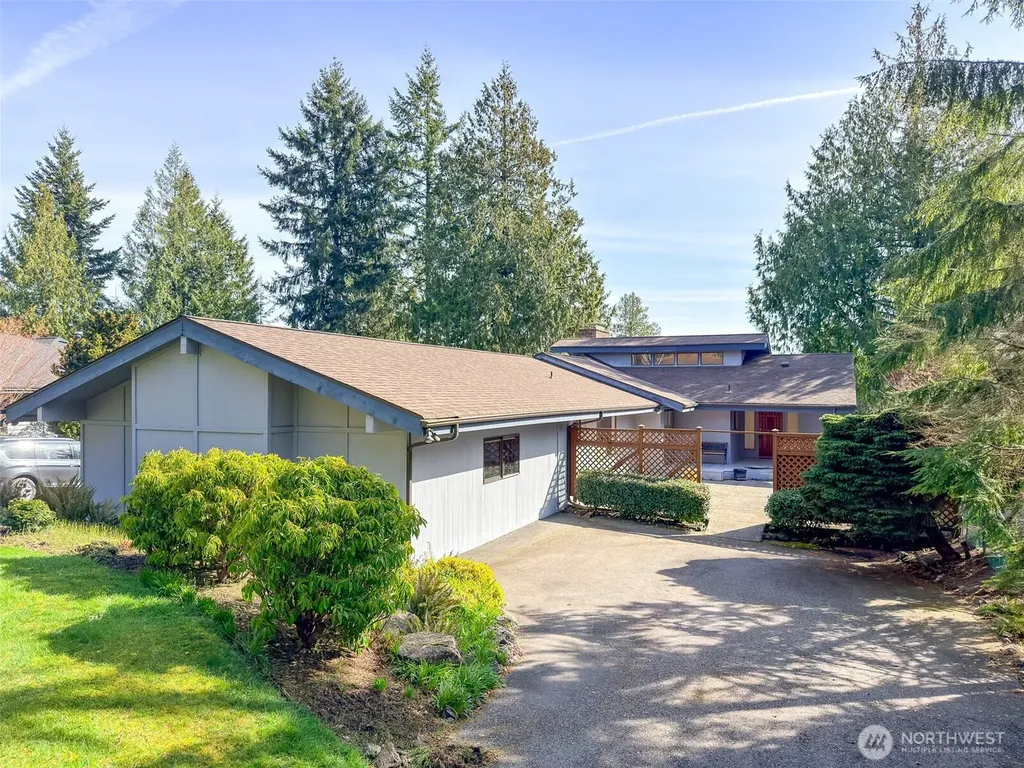 291 Pioneer Drive Port Ludlow WA 98365