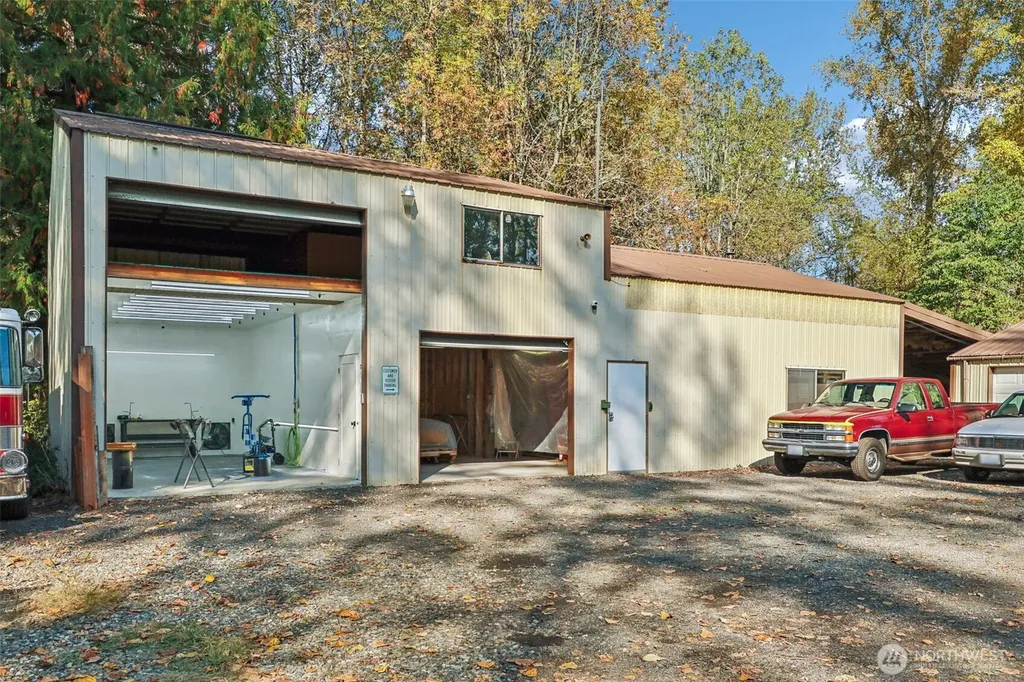 27515 Entwhistle Road E Buckley WA 98321
