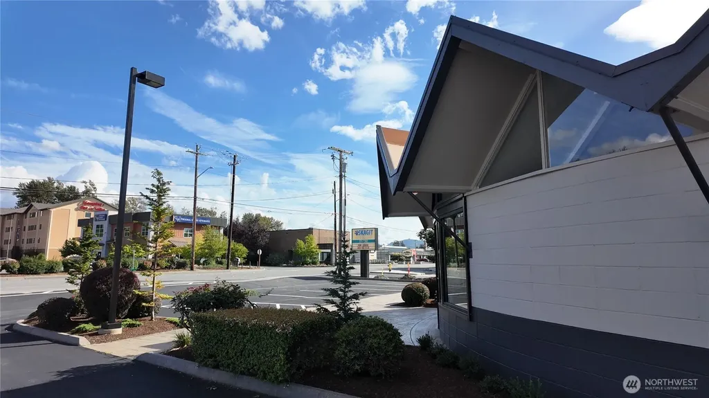 1881 S Burlington Boulevard S Burlington WA 98233