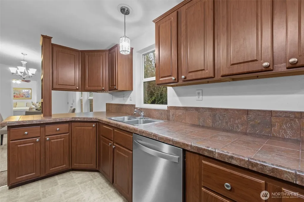 23914 66th Street E Buckley WA 98321