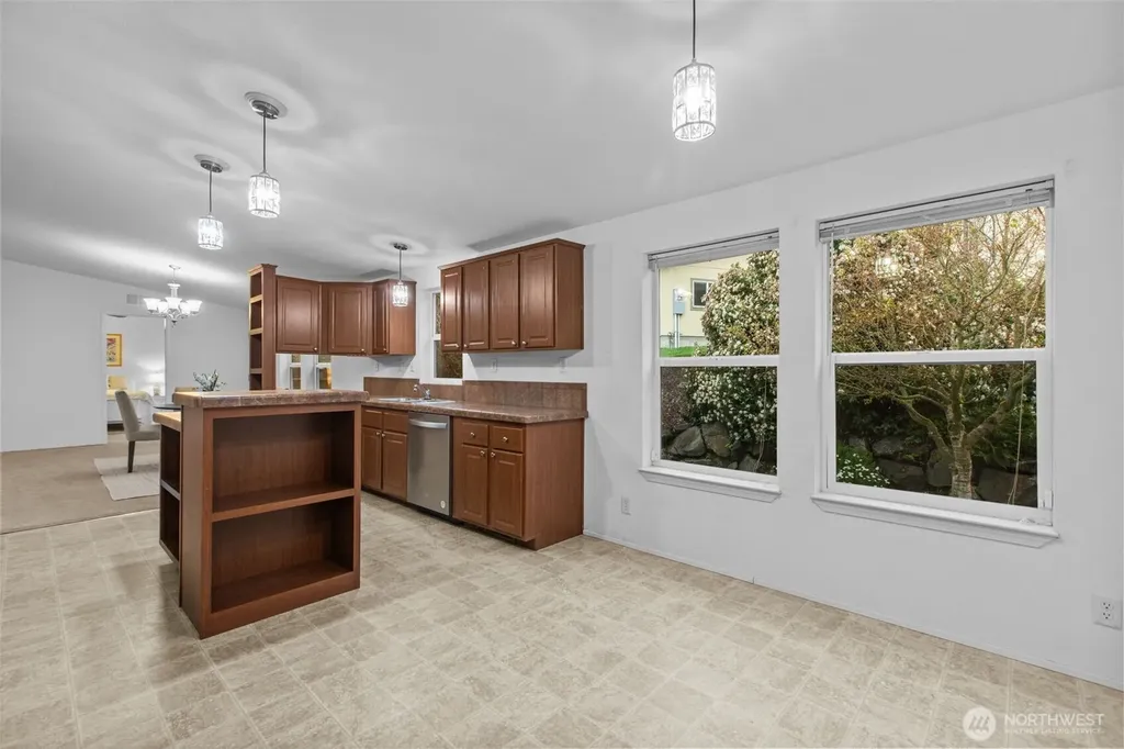 23914 66th Street E Buckley WA 98321