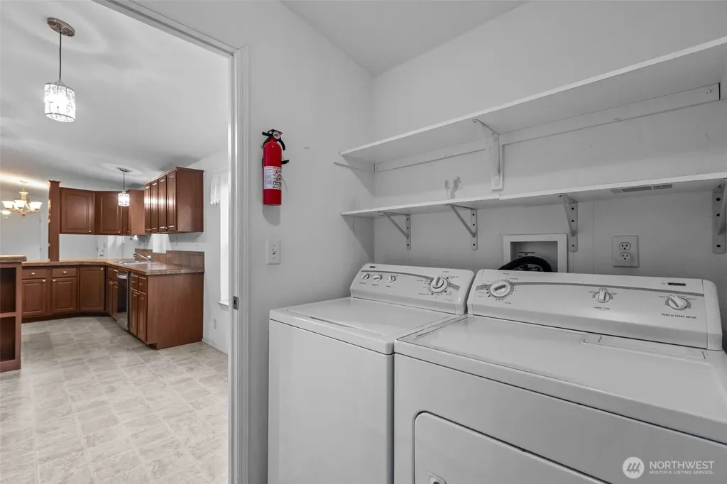 23914 66th Street E Buckley WA 98321