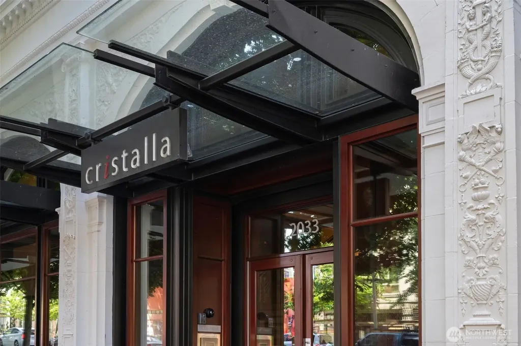 2033 2nd Avenue Seattle WA 98121