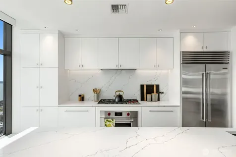 2033 2nd Avenue Seattle WA 98121