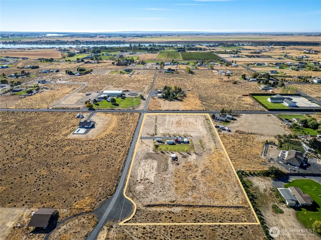 7814 NE D.7 Moses Lake WA 98837