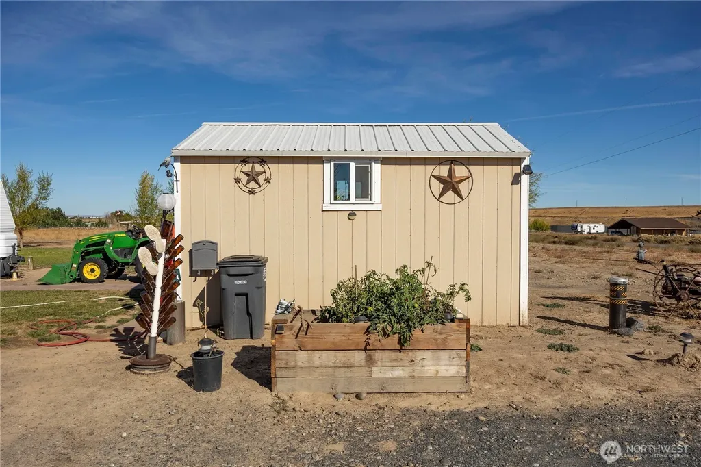 7814 NE D.7 Moses Lake WA 98837