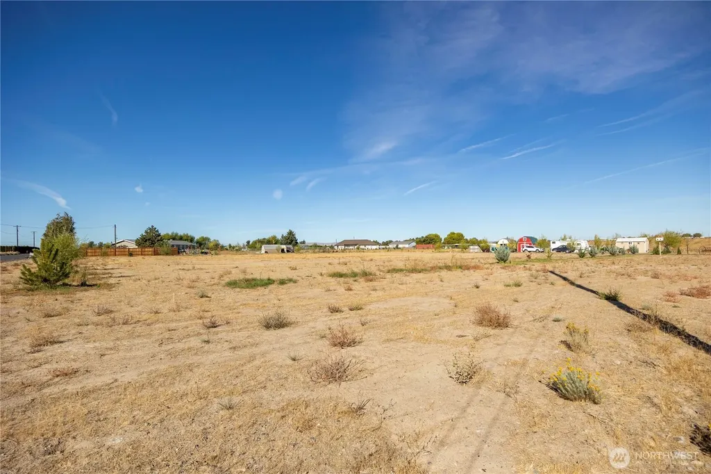 7814 NE D.7 Moses Lake WA 98837