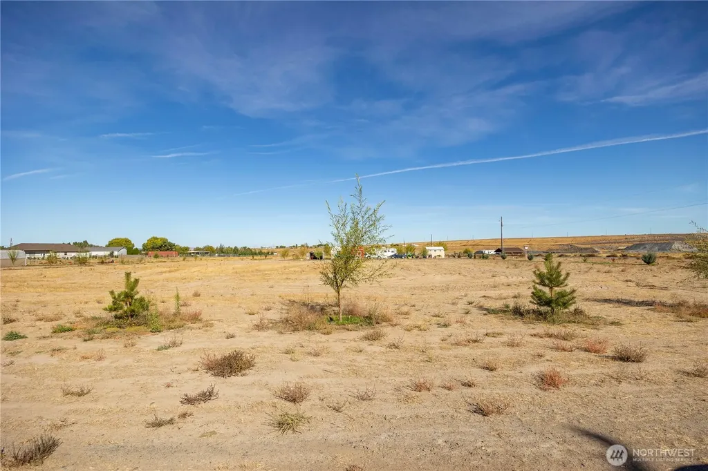 7814 NE D.7 Moses Lake WA 98837