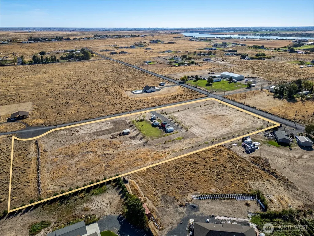 7814 NE D.7 Moses Lake WA 98837