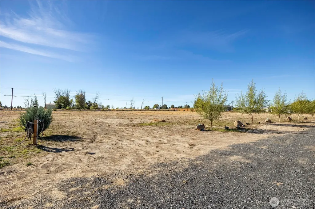 7814 NE D.7 Moses Lake WA 98837