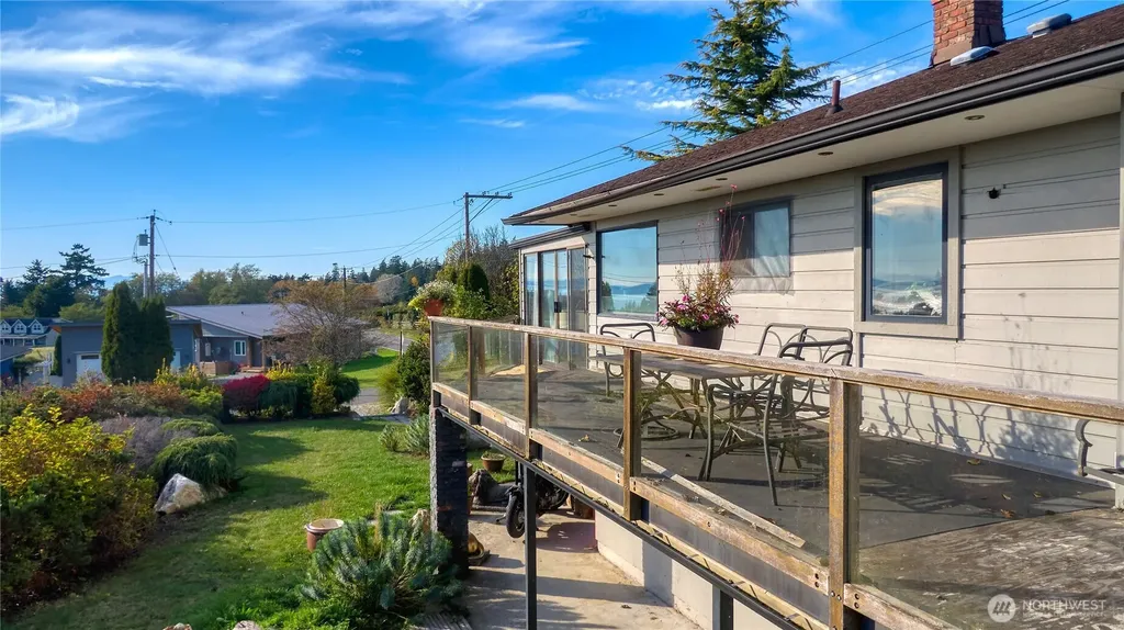 2045 Apa Road Point Roberts WA 98281