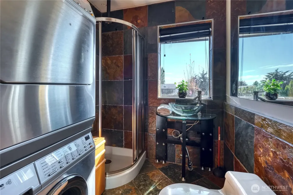 2045 Apa Road Point Roberts WA 98281