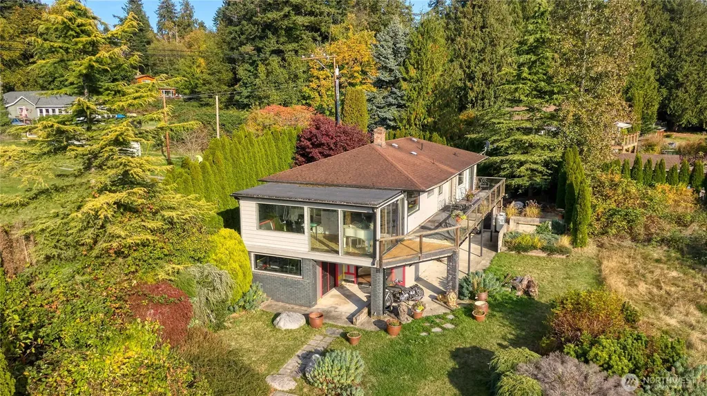 2045 Apa Road Point Roberts WA 98281