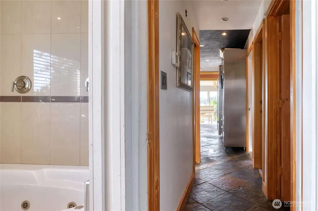 2045 Apa Road Point Roberts WA 98281
