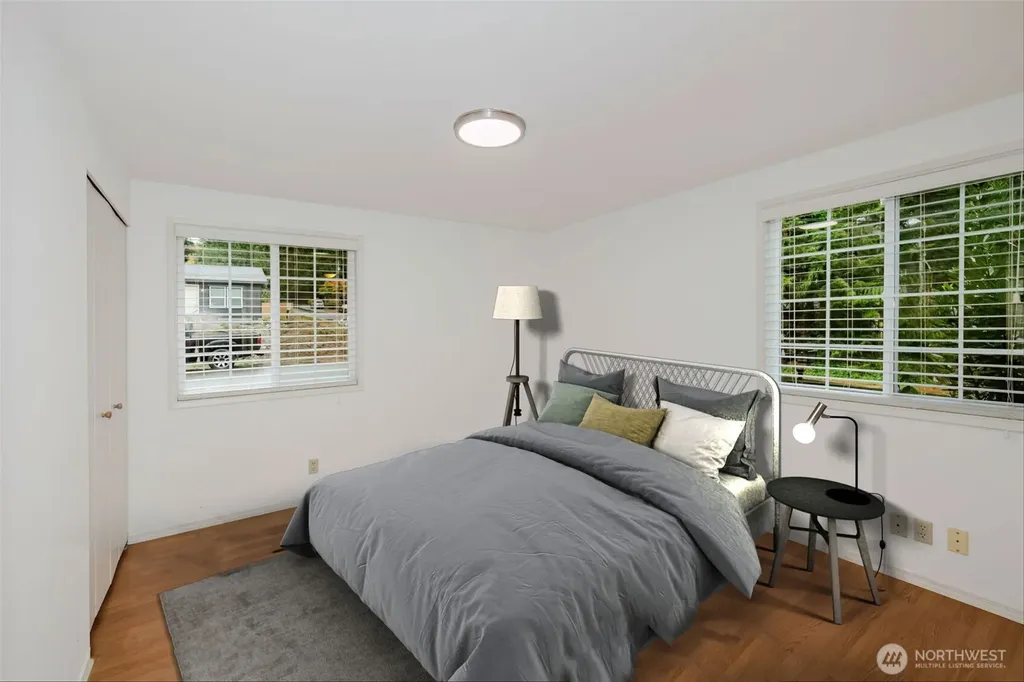 7600 Sandy Way NE Poulsbo WA 98370