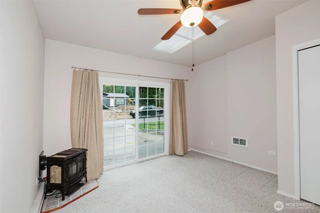 7600 Sandy Way NE Poulsbo WA 98370