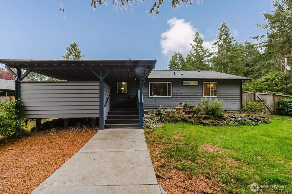 7600 Sandy Way NE Poulsbo WA 98370