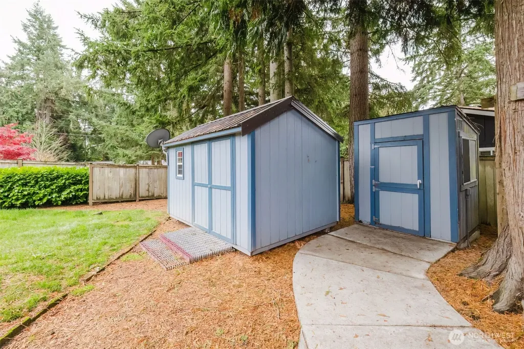 7600 Sandy Way NE Poulsbo WA 98370