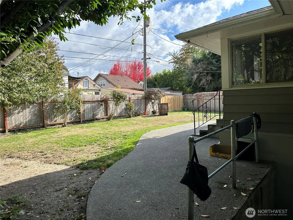 3841 S Park Avenue Tacoma WA 98418
