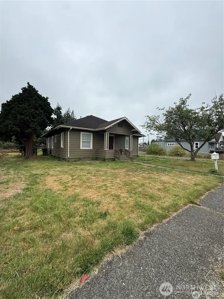 521 W King Street Aberdeen WA 98520