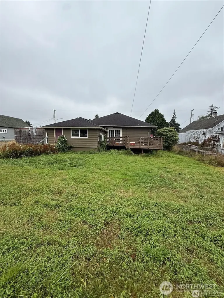 521 W King Street Aberdeen WA 98520