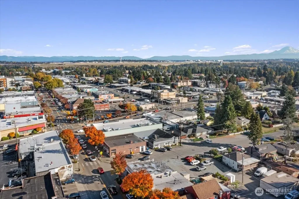 15212 9th Avenue SW Burien WA 98166