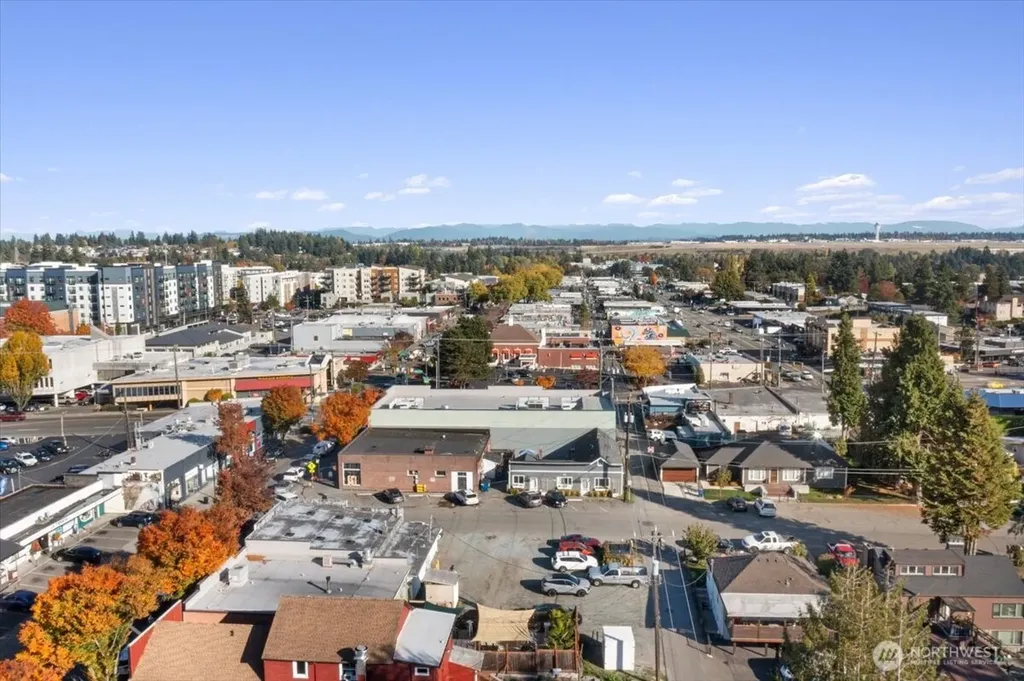 15212 9th Avenue SW Burien WA 98166