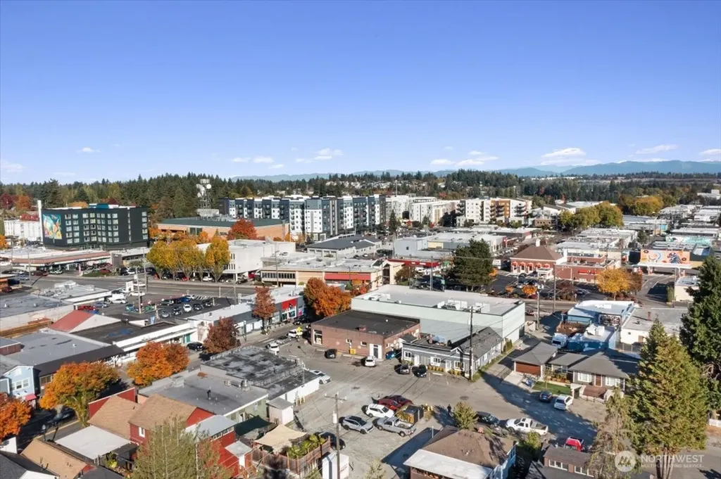 15212 9th Avenue SW Burien WA 98166
