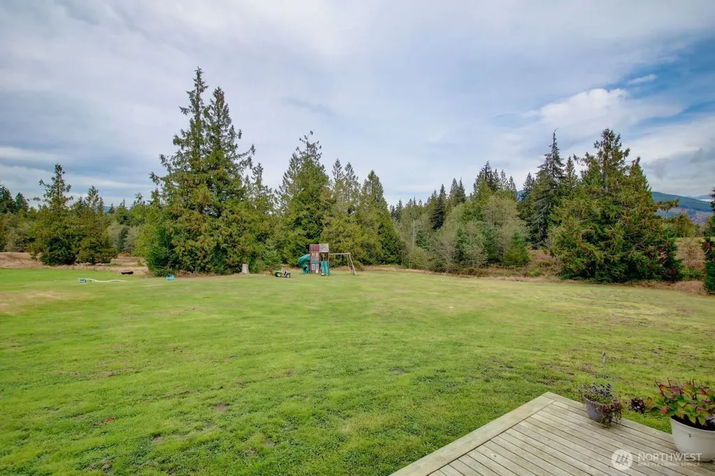 19011 Wildrose Lane Burlington WA 98233