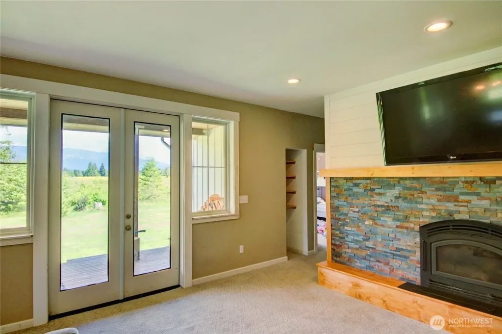 19011 Wildrose Lane Burlington WA 98233