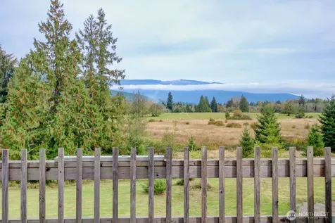 19011 Wildrose Lane Burlington WA 98233