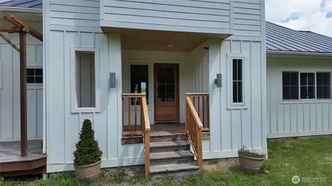 19011 Wildrose Lane Burlington WA 98233