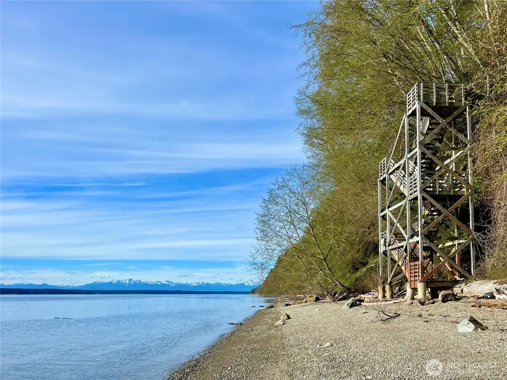 6908 190th Avenue SW Longbranch WA 98351