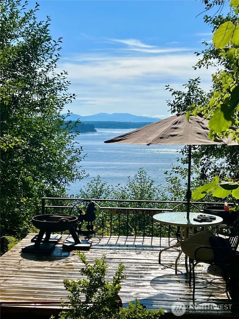 6908 190th Avenue SW Longbranch WA 98351