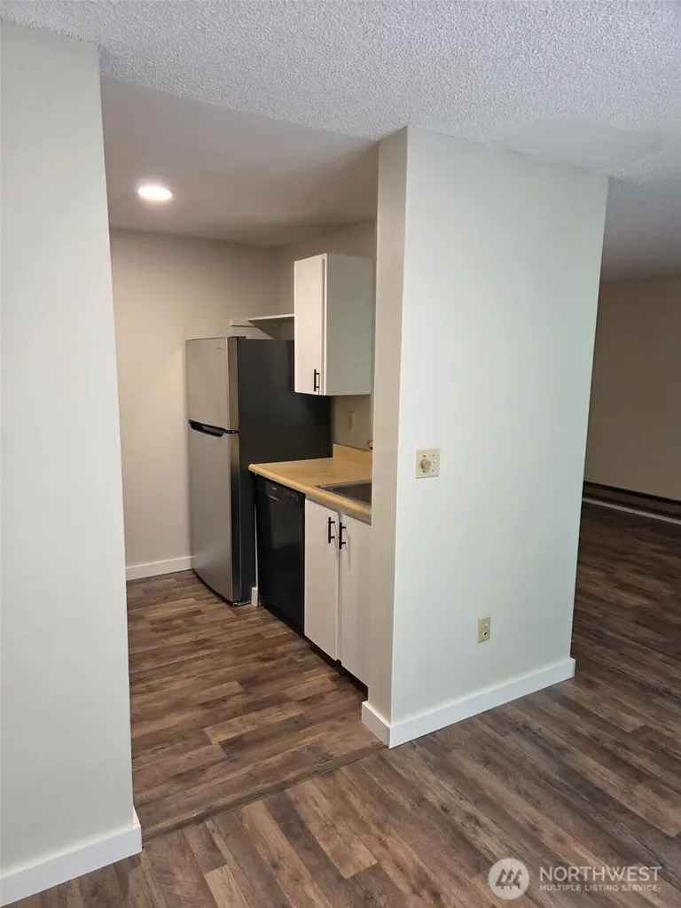 17516 149th Avenue SE Renton WA 98058