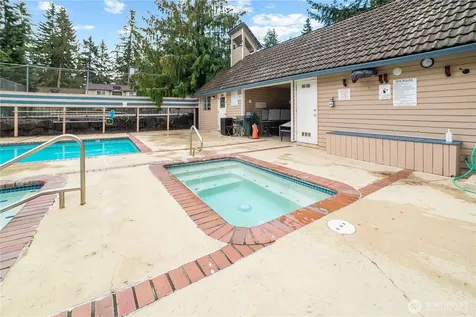 17516 149th Avenue SE Renton WA 98058