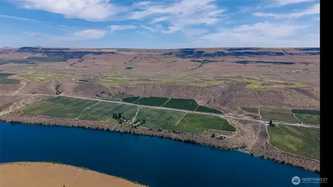 5 Solitude Lane Brewster WA 98812