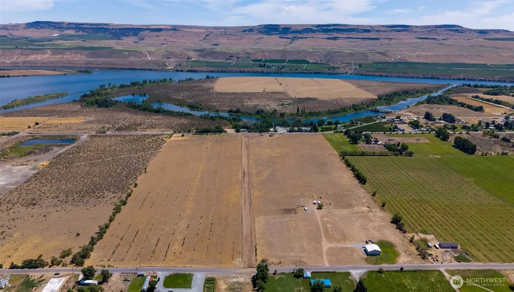 1 Solitude Lane Brewster WA 98812