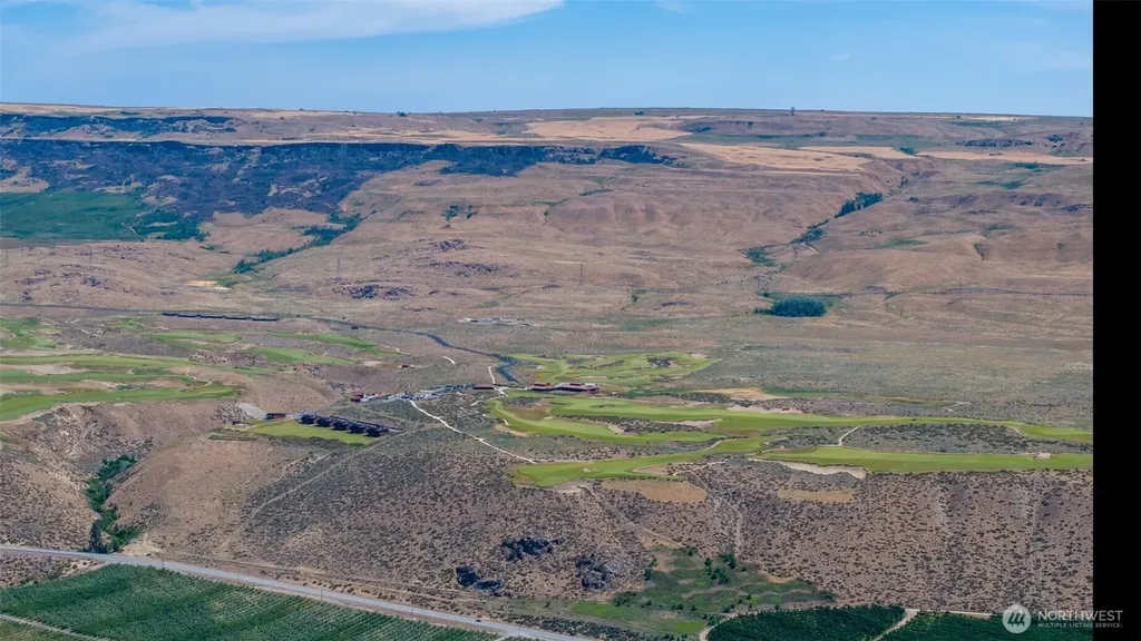 1 Solitude Lane Brewster WA 98812