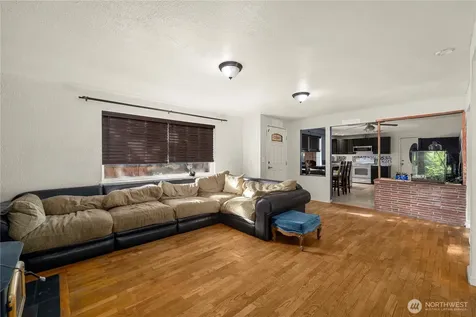 11815 C Street S Tacoma WA 98444