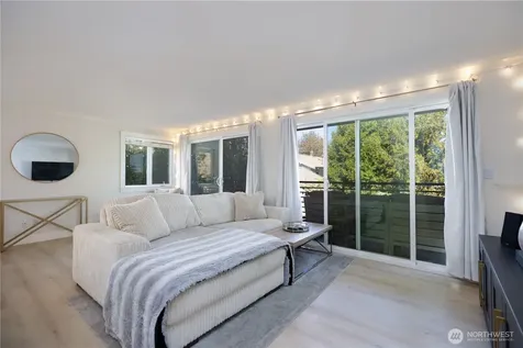 2830 NW 56th Street Seattle WA 98107