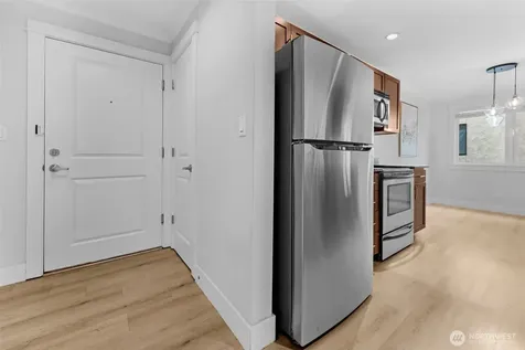2830 NW 56th Street Seattle WA 98107