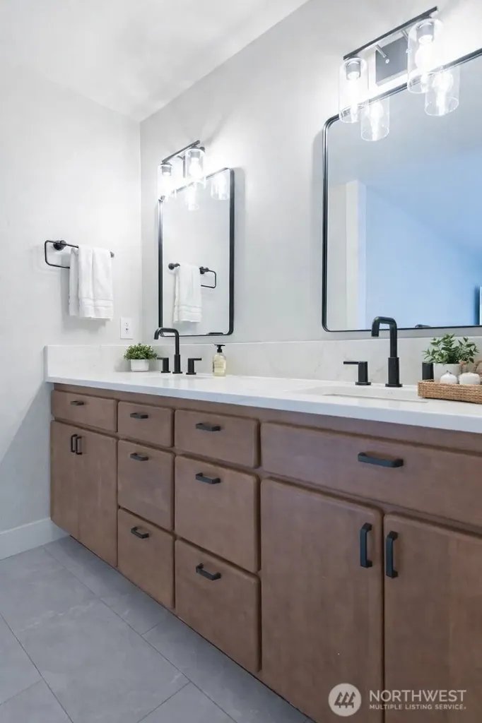 3657 Mathisen Lane Bremerton WA 98312