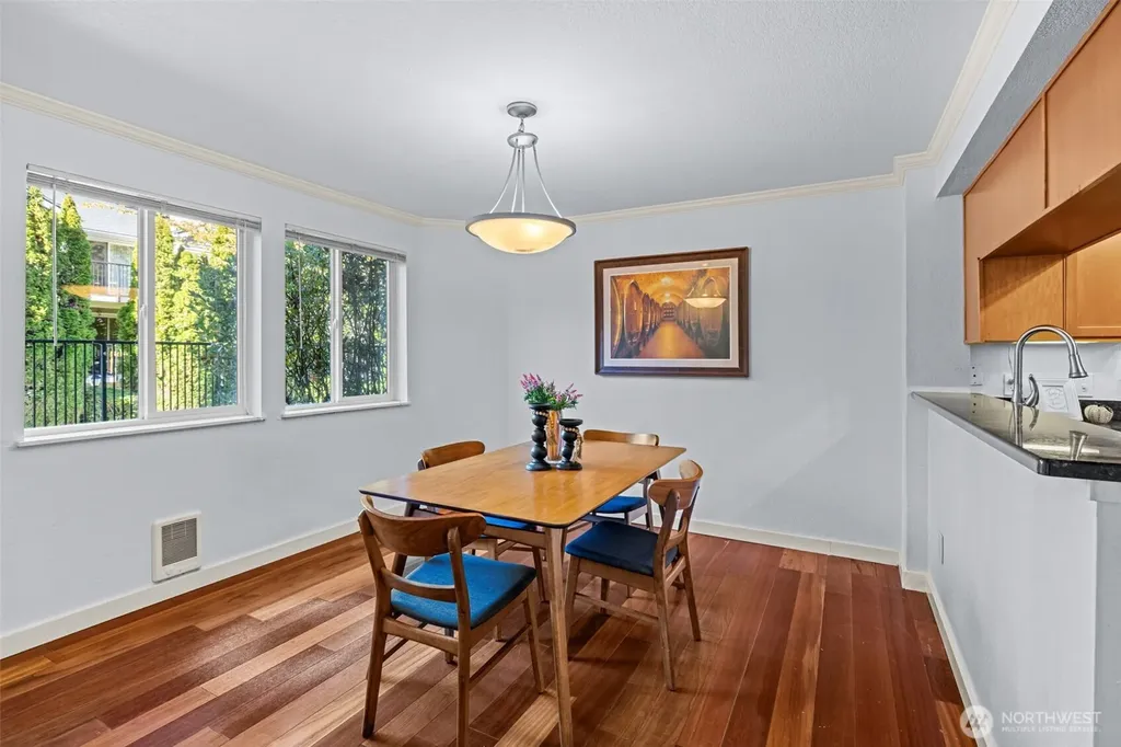 12044 100th Avenue NE Kirkland WA 98034