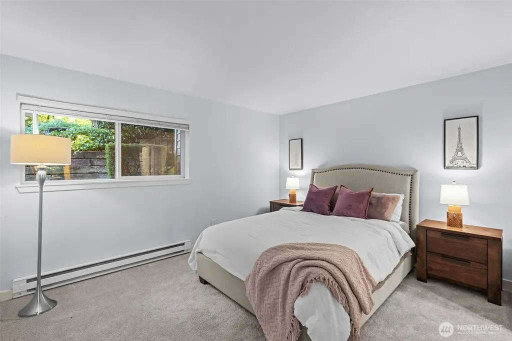 12044 100th Avenue NE Kirkland WA 98034