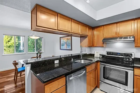 12044 100th Avenue NE Kirkland WA 98034