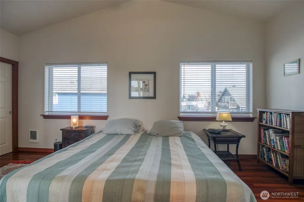 24 Darien Lane Pacific Beach WA 98571