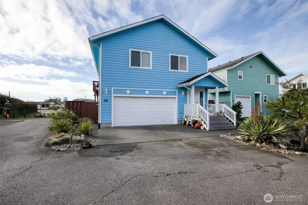 24 Darien Lane Pacific Beach WA 98571