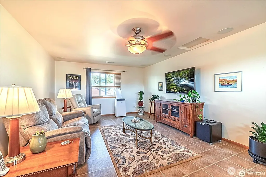 4822 Starfish Lane Blaine WA 98230