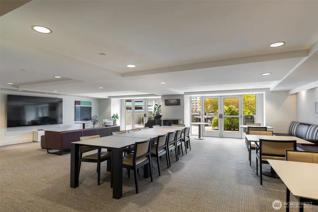 1415 2nd Avenue Seattle WA 98101